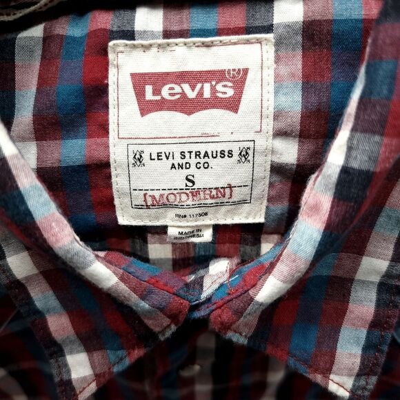 Levis Pearl Snap Western Plaid Button Shirt Mens Small Red Blue USA Rodeo - Picture 3 of 7